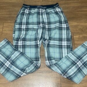 I am selling kids pajamas pants!!